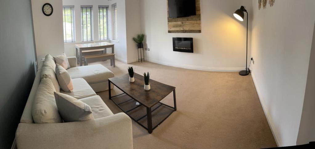 Durham City Hospital Apartment By #Shortstaysaway ภายนอก รูปภาพ