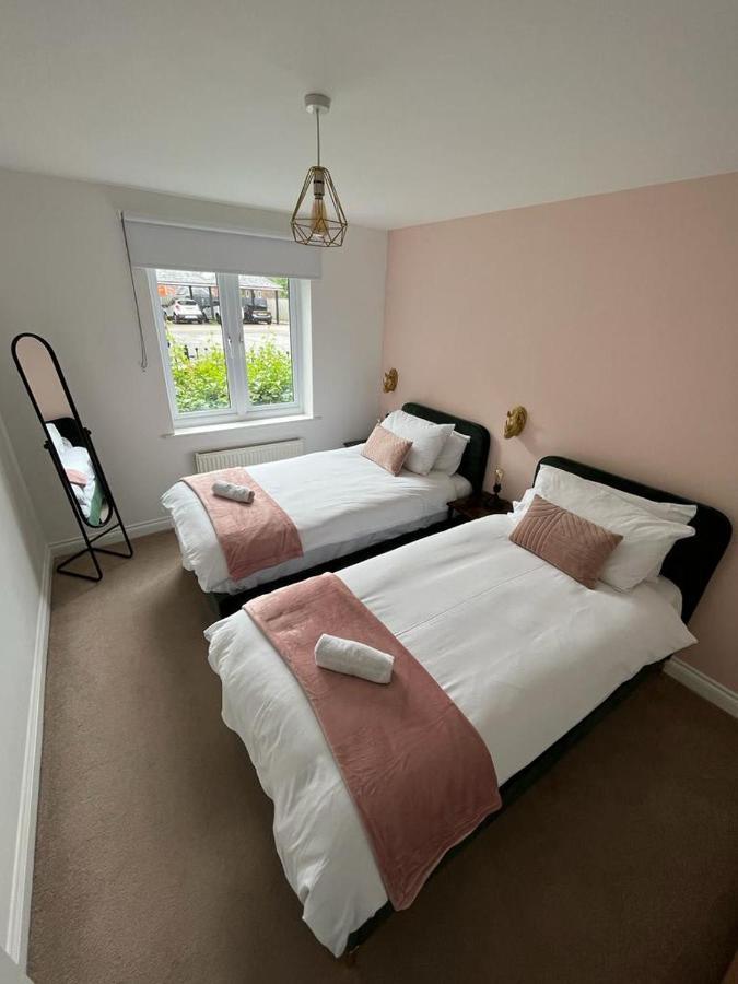 Durham City Hospital Apartment By #Shortstaysaway ภายนอก รูปภาพ